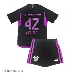 Dječji Nogometni Dres Bayern Munich Jamal Musiala #42 Gostujuci 2023-24 Kratak Rukav (+ Kratke hlače)